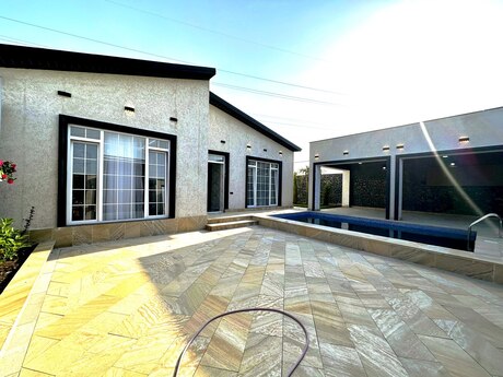 4 otaqlı həyət evi/bağ evi - Şüvəlan q. - 160 m²