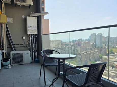 3 otaqlı yeni tikili - 8 Noyabr m. - 145 m²