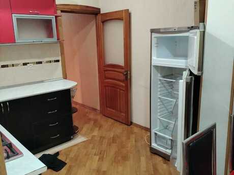 3 otaqlı köhnə tikili - Nəsimi m. - 78 m²