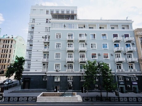 2 otaqlı köhnə tikili - Sahil m. - 70 m²