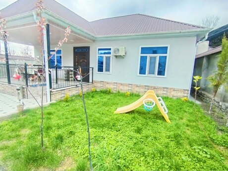 4 otaqlı həyət evi/bağ evi - Qəbələ - 100 m²