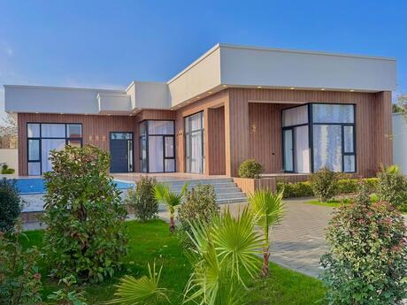 5 otaqlı həyət evi/bağ evi - Mərdəkan q. - 240 m²