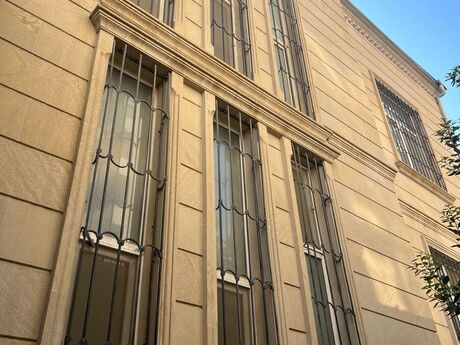9 otaqlı həyət evi/bağ evi - Nəsimi m. - 460 m²