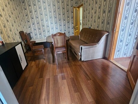 2 otaqlı köhnə tikili - Memar Əcəmi m. - 35 m²