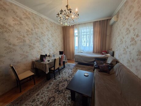 1 otaqlı köhnə tikili - Lökbatan q. - 52 m²