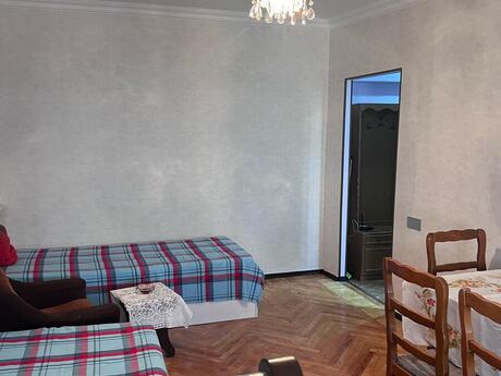 1 otaqlı köhnə tikili - Elmlər Akademiyası m. - 40 m²