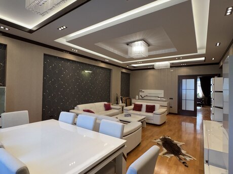4 otaqlı yeni tikili - Elmlər Akademiyası m. - 222 m²