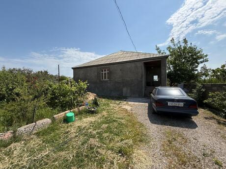 5 otaqlı həyət evi/bağ evi - Novxanı q. - 210 m²