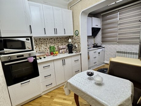 3 otaqlı köhnə tikili - Yeni Yasamal q. - 85 m²