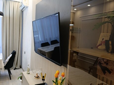 2 otaqlı yeni tikili - İnşaatçılar m. - 74 m²