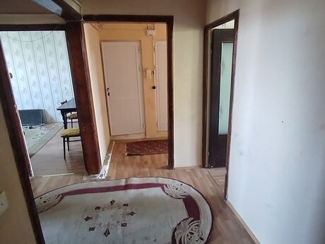 3 otaqlı köhnə tikili - 9-cu mikrorayon q. - 80 m²