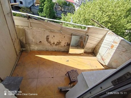 3 otaqlı köhnə tikili - 9-cu mikrorayon q. - 80 m²