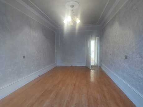 3 otaqlı köhnə tikili - Əhmədli q. - 70 m²