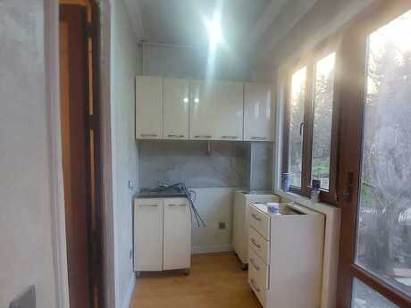 3 otaqlı köhnə tikili - Əhmədli q. - 70 m²