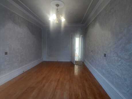 3 otaqlı köhnə tikili - Əhmədli q. - 70 m²