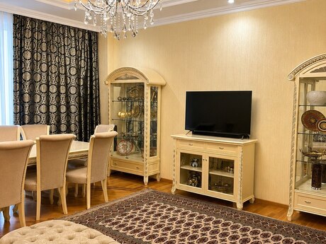 Elan №6128364 - Bakı, Nəriman Nərimanov m., 3 otaqlı, 135 m², 5/16 mərtəbə