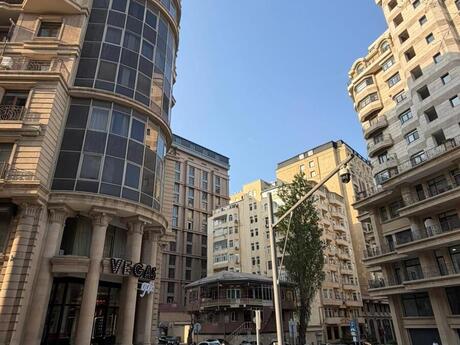4 otaqlı yeni tikili - İçəri Şəhər m. - 141 m²