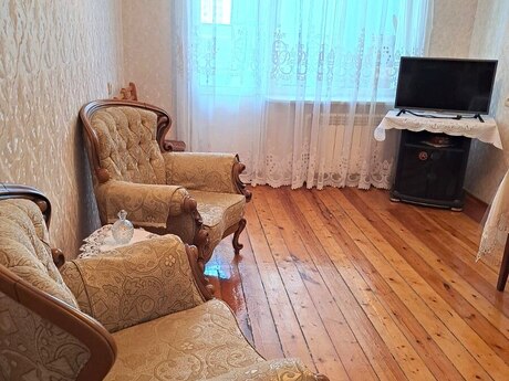 2 otaqlı köhnə tikili - Azadlıq Prospekti m. - 55 m²