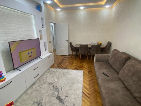 3 otaqlı köhnə tikili - Memar Əcəmi m. - 90 m²