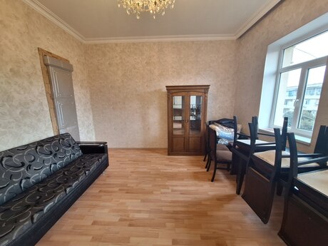 3 otaqlı köhnə tikili - Nəriman Nərimanov m. - 70 m²