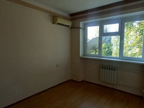 3 otaqlı köhnə tikili - Biləcəri q. - 70 m²