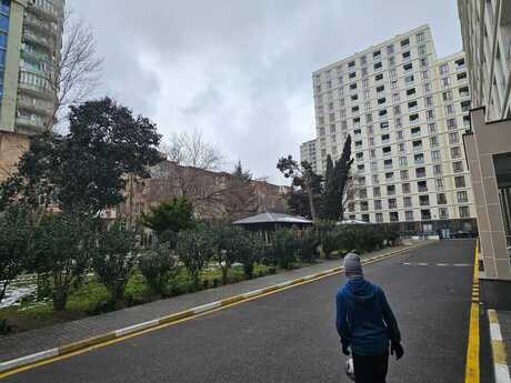 2 otaqlı yeni tikili - İnşaatçılar m. - 80 m²