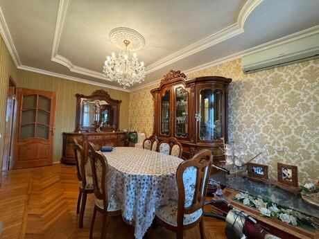 4 otaqlı köhnə tikili - Bakıxanov q. - 110 m²