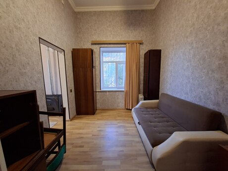 3 otaqlı köhnə tikili - Balaxanı q. - 65 m²
