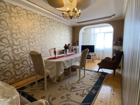 4 otaqlı köhnə tikili - Bakıxanov q. - 100 m²