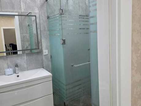 3 otaqlı yeni tikili - 8 Noyabr m. - 106 m²
