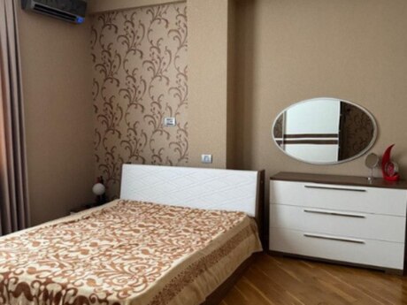 3 otaqlı yeni tikili - Memar Əcəmi m. - 150 m²