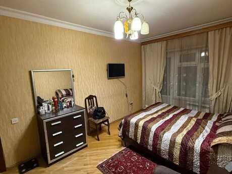 4 otaqlı köhnə tikili - Əhmədli m. - 110 m²