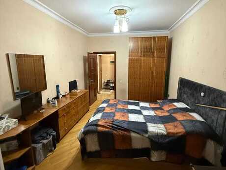 4 otaqlı köhnə tikili - Əhmədli m. - 110 m²