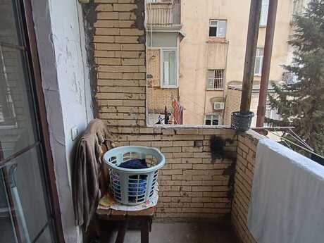 3 otaqlı köhnə tikili - Nəsimi r. - 91 m²