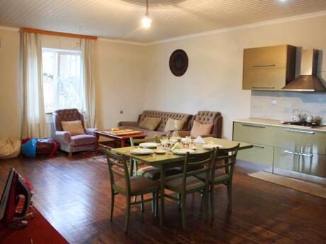 4 otaqlı həyət evi/bağ evi - Qəbələ - 140 m²