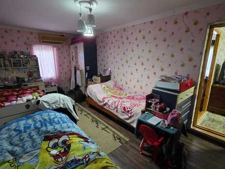 3 otaqlı həyət evi/bağ evi - Novxanı q. - 90 m²