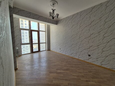 4 otaqlı yeni tikili - Bayıl q. - 135 m²