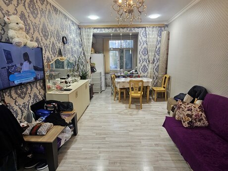 2 otaqlı köhnə tikili - Memar Əcəmi m. - 40 m²