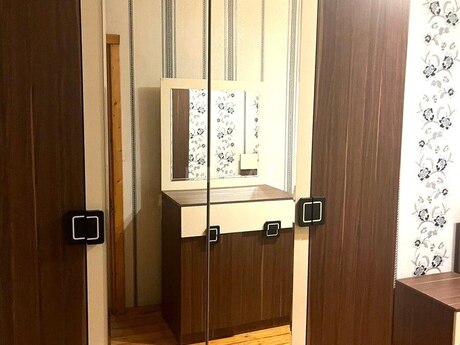 2 otaqlı köhnə tikili - Memar Əcəmi m. - 50 m²