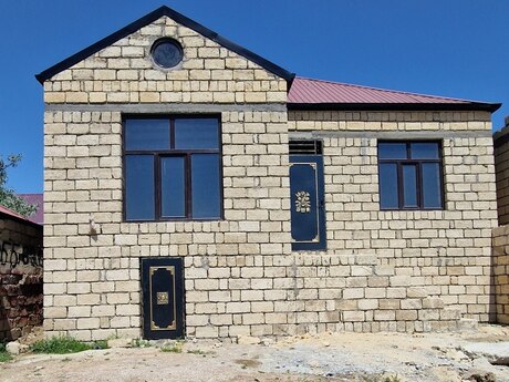 3 otaqlı həyət evi/bağ evi - Qobu q. - 100 m²