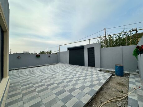 3 otaqlı həyət evi/bağ evi - Novxanı q. - 100 m²