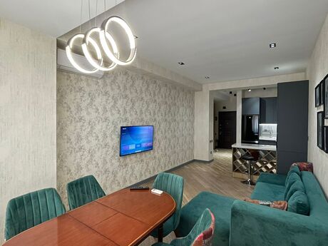 2-комн. новостройка - м. Ичеришехер - 75 м²
