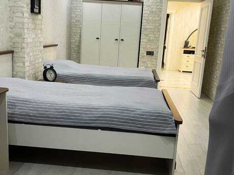 3 otaqlı yeni tikili - Yeni Günəşli q. - 128 m²
