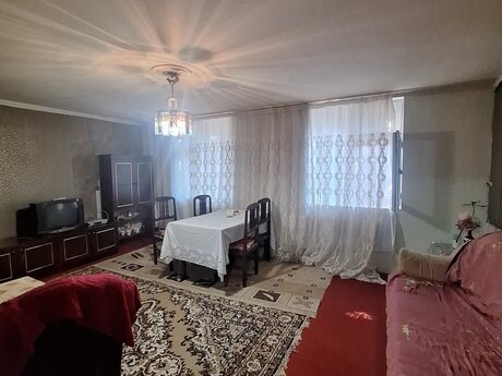 2 otaqlı köhnə tikili - İnşaatçılar m. - 50 m²