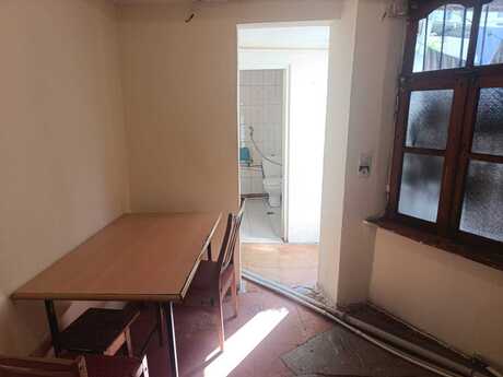 2 otaqlı köhnə tikili - 28 May m. - 30 m²