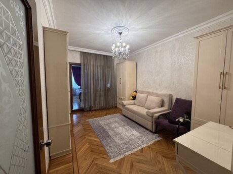 3 otaqlı köhnə tikili - Memar Əcəmi m. - 80 m²
