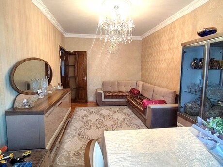 3 otaqlı köhnə tikili - Əhmədli m. - 80 m²