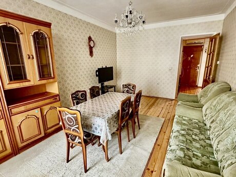 2 otaqlı köhnə tikili - Qara Qarayev m. - 70 m²