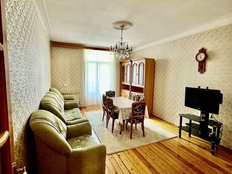 2 otaqlı köhnə tikili - Qara Qarayev m. - 70 m²