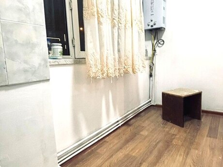 2 otaqlı köhnə tikili - Qaraçuxur q. - 37 m²